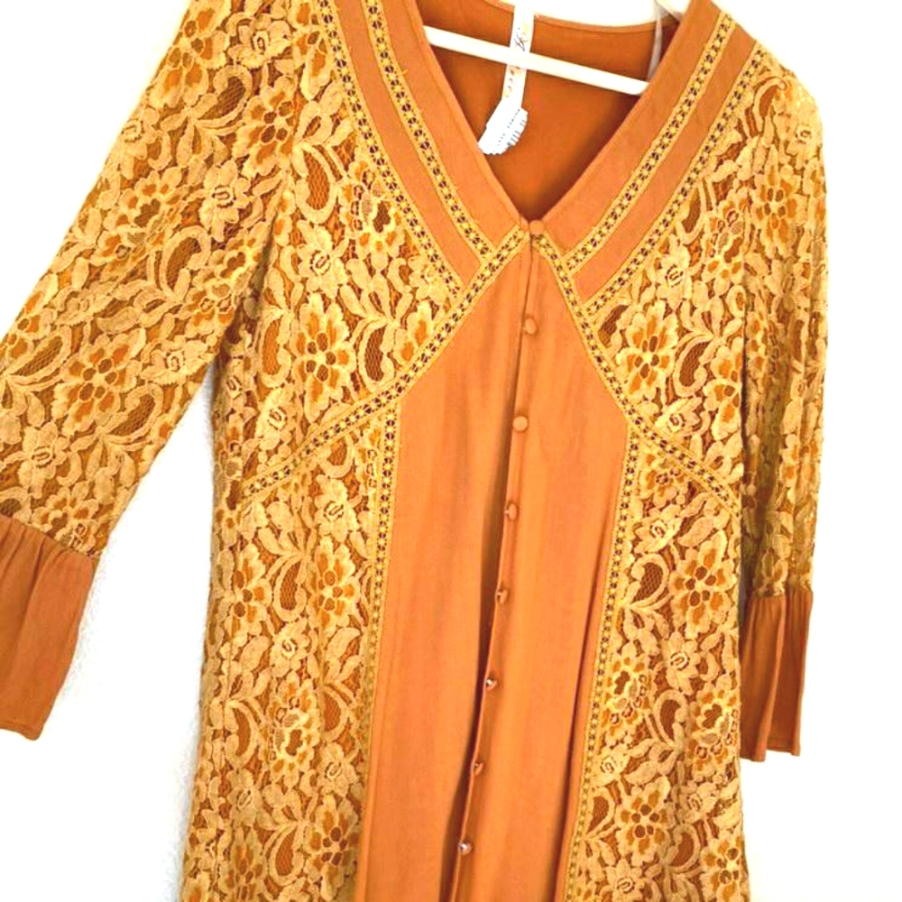 New Andreè victorian button down midi boho dress